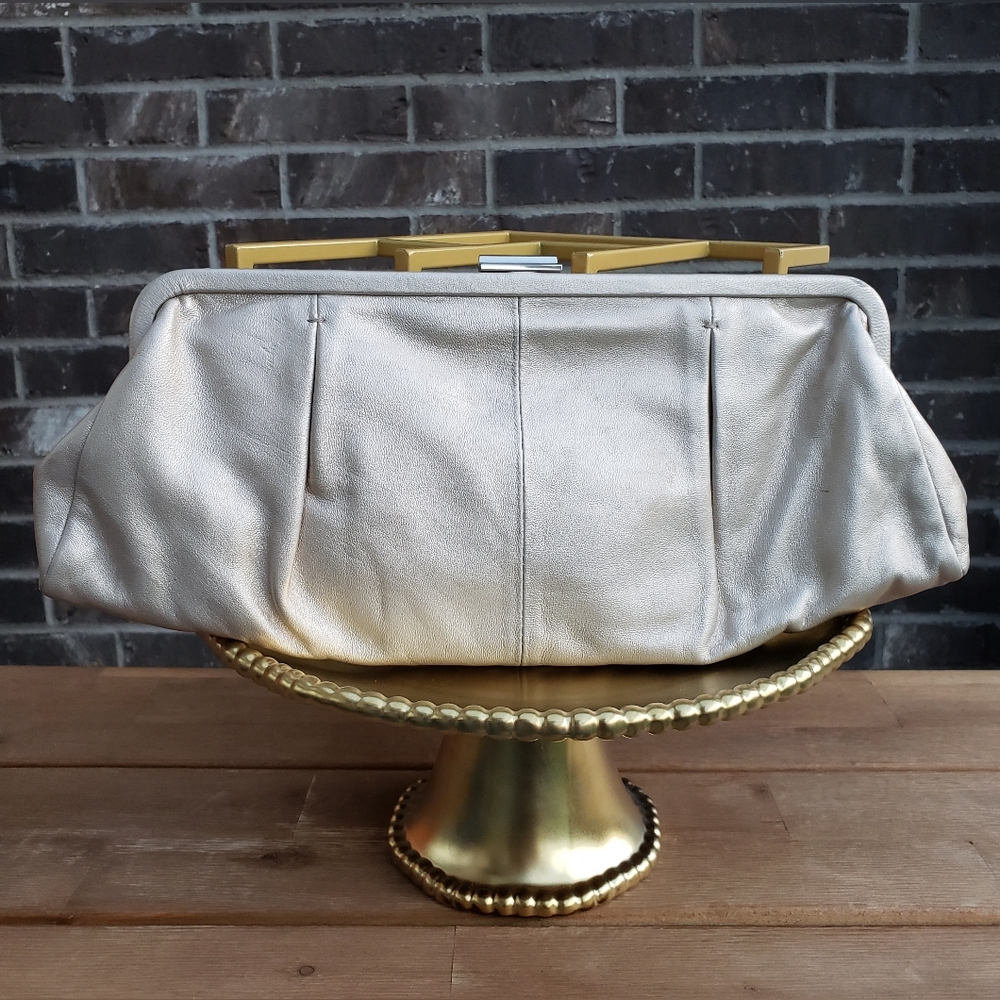 HOBO INTERNATIONAL *EUC* Clutch Pearlized Light Gold